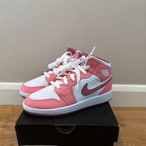 Nike Air Jordan 1 Mid - Pink Valentine